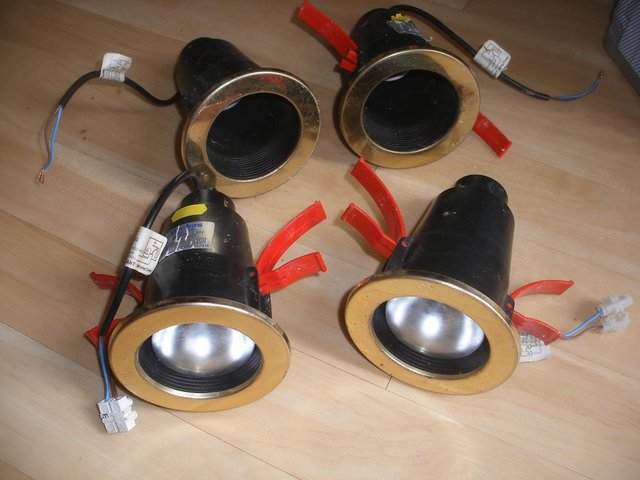 Preview of the first image of Wickes downlights x 2.