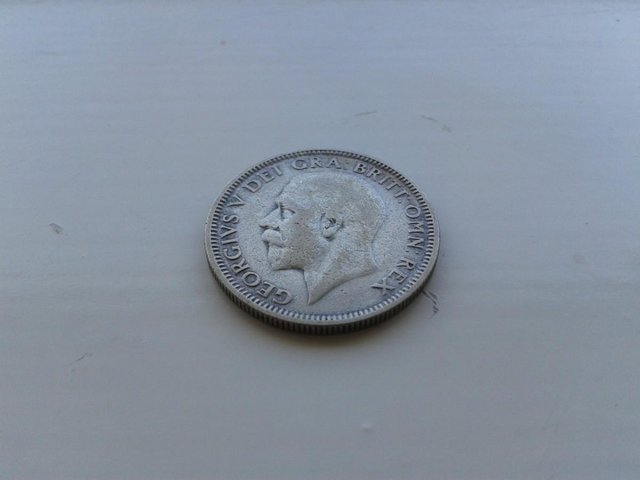 Image 2 of 1935 Great Britain One Shilling Coin KM# 833 (F)