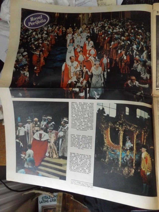 Preview of the first image of THE QUEEN’S SILVER JUBILEE 1977. COLLECTORS NEWSPAPER.