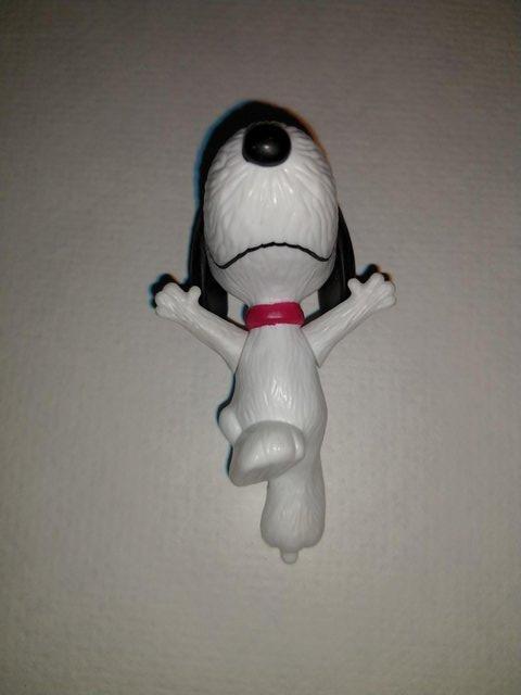 Preview of the first image of Peanuts Mc d Happy meal toy Spinning Snoopy-Charlie Brown Mo.