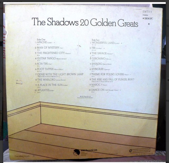 Image 2 of The Shadows 20 Golden Greats - 1977 - EMI EMTV 3