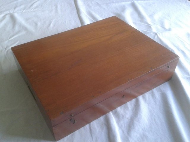 Image 3 of English Oak craft and shop display lined trinket box