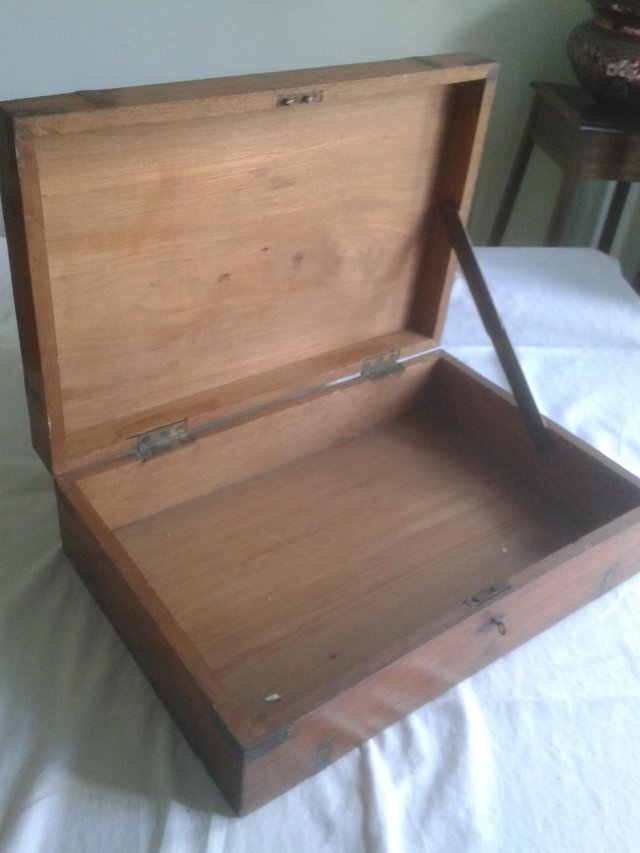 Image 3 of English Oak craft and shop display trinket box