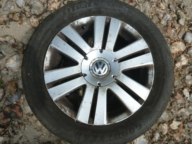 Preview of the first image of Spare wheel for Volkswagen Passat.