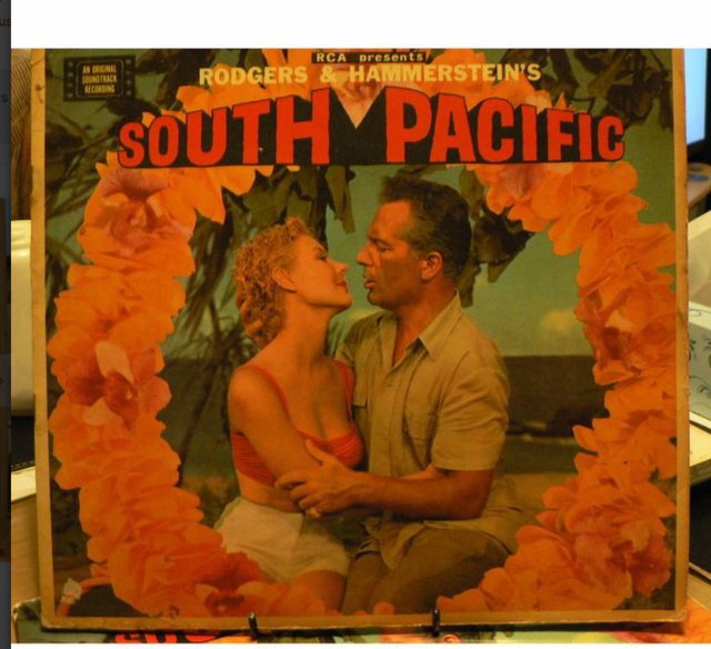 Preview of the first image of South Pacific LP Soundtrack Rodgers & Hammerstein Gatefold2.