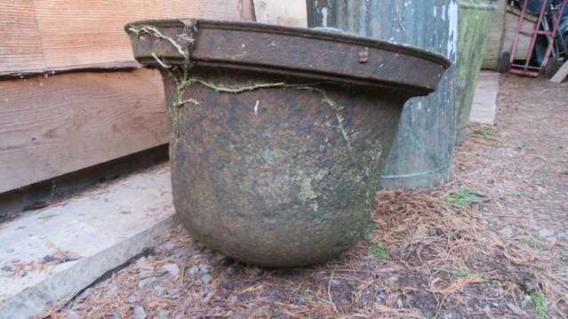 Image 2 of Vintage cast iron copper cauldron wash pot