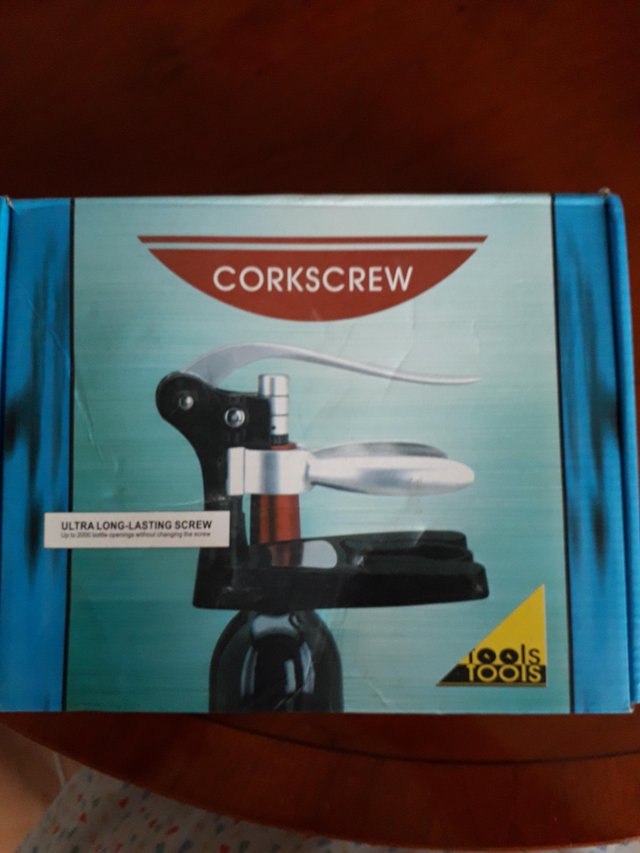 Image 3 of Corkscrew set in box like new