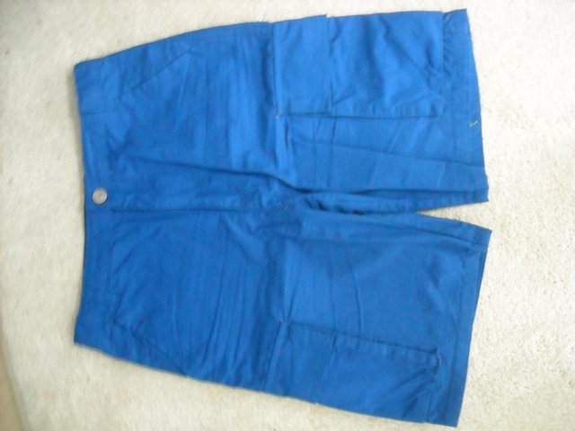 Preview of the first image of Boy's shorts Kitestrings Royal Blue Age 11-12.