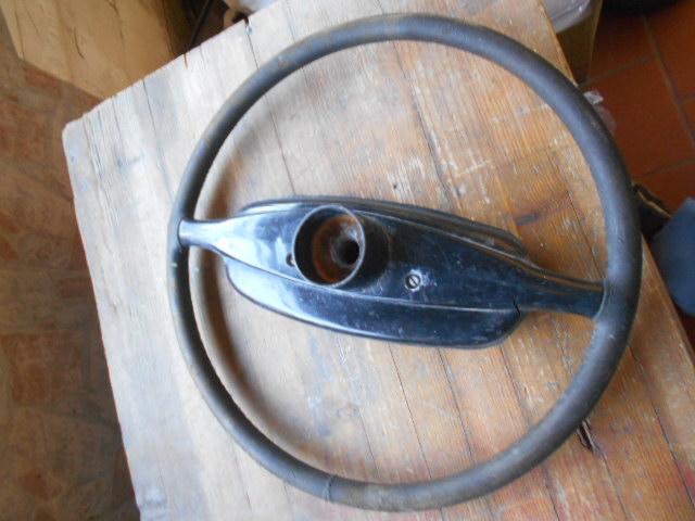 Image 3 of Steering wheel for Jaguar Xj6 s2 and Xj12