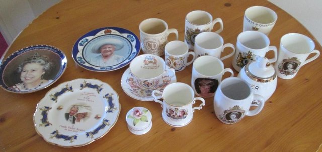 Preview of the first image of ROYAL FAMILY SELECTION PLATES, CUPS, BEAKERS £5.00 EACH.