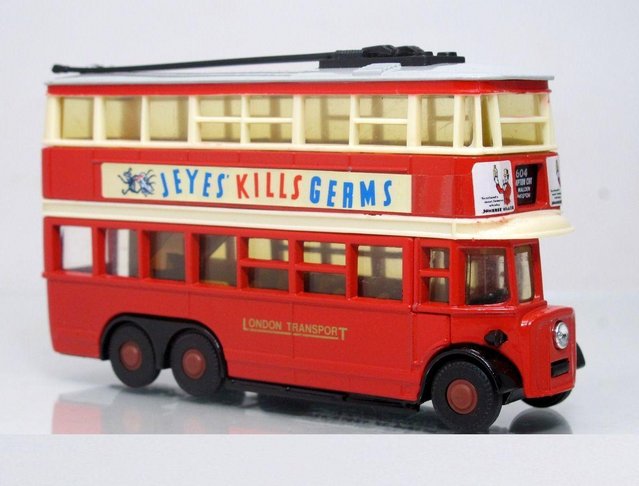 Image 2 of SCALE MODEL BUS:1931 LONDON TRANSPORT AEC TROLLEYBUS