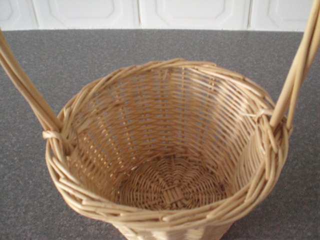 Preview of the first image of Wicker Basket (New).
