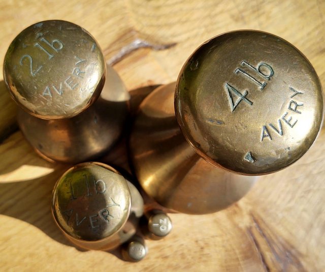 Image 3 of Set Of Antique/Vintage Avery Weights