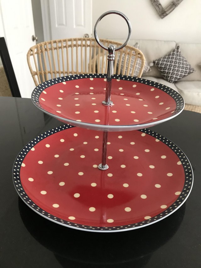 Preview of the first image of Cake stand.