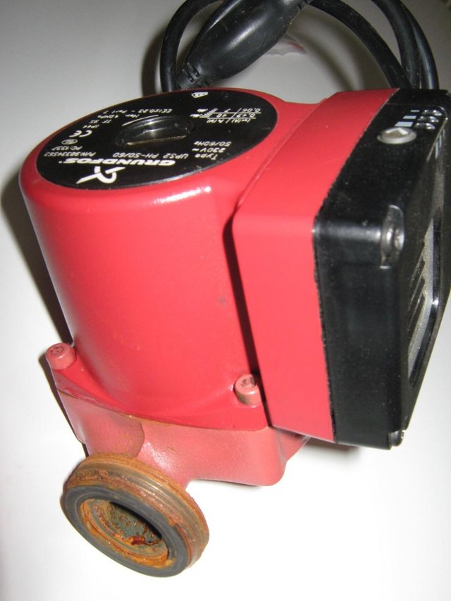 Image 3 of Circulating Pump
