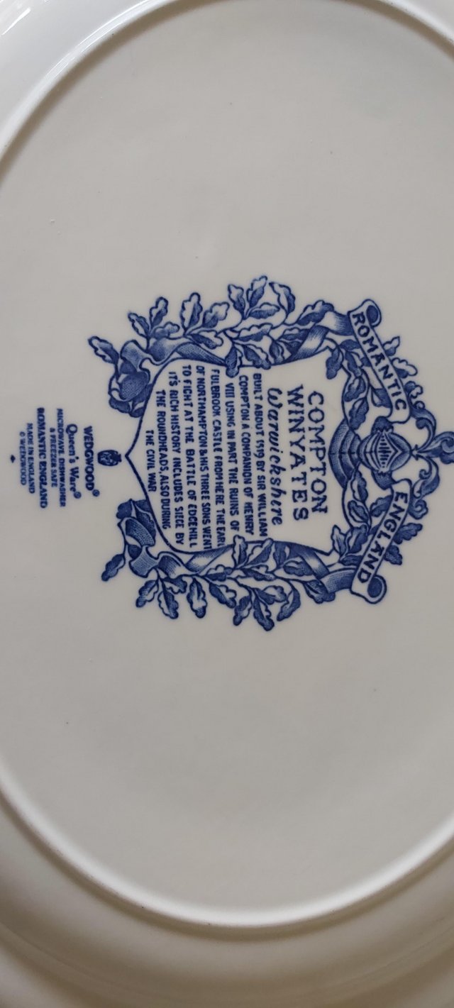 Image 2 of Compton Winyates blue and white Platter
