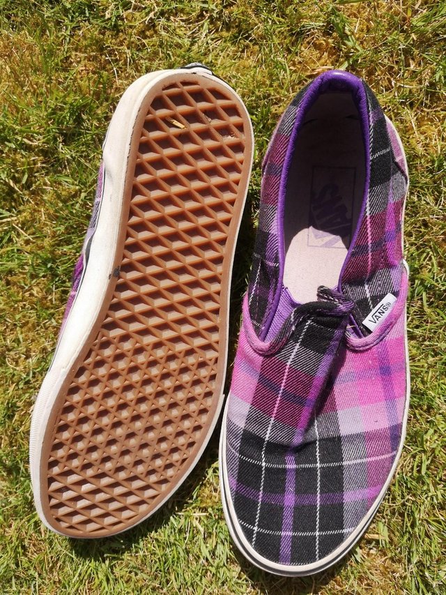 Preview of the first image of Vans tartan low rise slip on shoes.