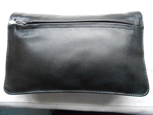 Preview of the first image of Ladies hand / Shoulder Bag.