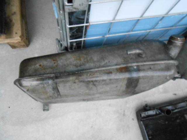 Preview of the first image of Fuel tank L.h and R.h. for Maserati Mistral.