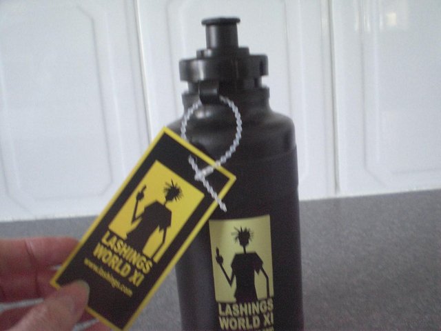 Image 2 of Water / Drink container - Lashings World XI ( new)