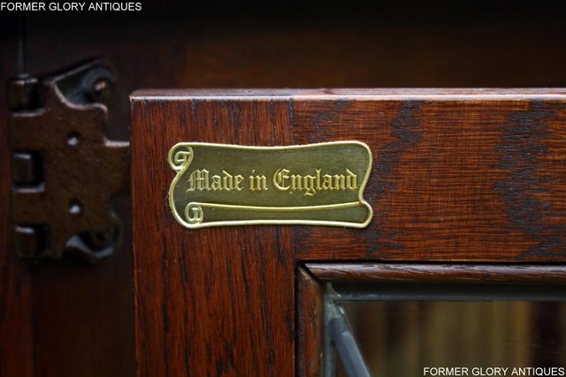 Image 56 of AN OLD CHARM TUDOR BROWN OAK CORNER TV CABINET STAND TABLE