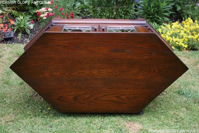 Image 63 of AN OLD CHARM TUDOR BROWN OAK CORNER TV CABINET STAND TABLE