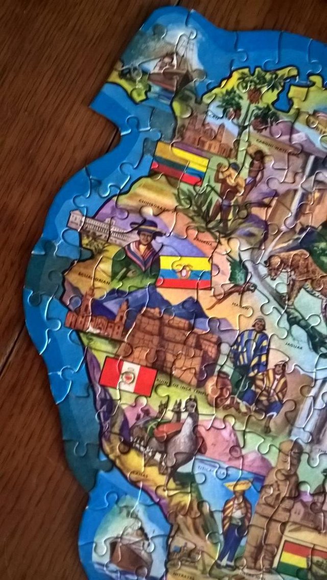 Image 2 of WADDINGTON'S SHAPED JIG-MAG, SOUTH AMERICAN CONTINENT JIGSAW