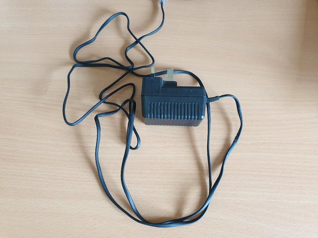 Image 2 of Genuine FRIWO AC/DC adapter FE 3515 080F025 UK Plug
