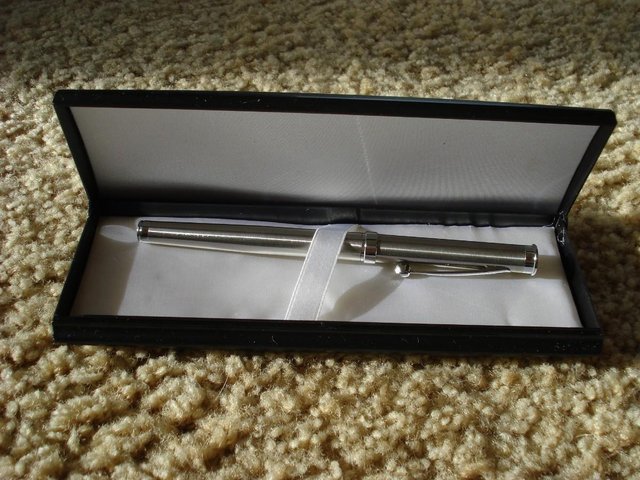 Image 2 of NEW CHROME STAINLESS STEEL QUALITY CARTRIDGE FOUNTAIN PEN
