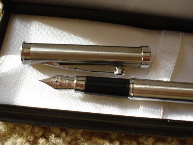 Image 3 of NEW CHROME STAINLESS STEEL QUALITY CARTRIDGE FOUNTAIN PEN