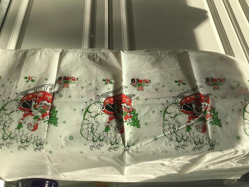 Image 3 of Christmas– Flannel back Vinyl Table Cloth (New)