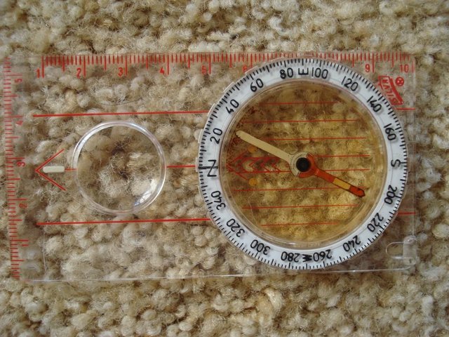 Preview of the first image of NEW SURVIVAL SAFETY POCKET TOOL - COMPASS, MAGNIFIER & RULER.