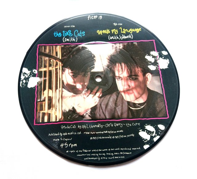 Image 2 of The Cure -  Love Cats 7" Picture Disc Single