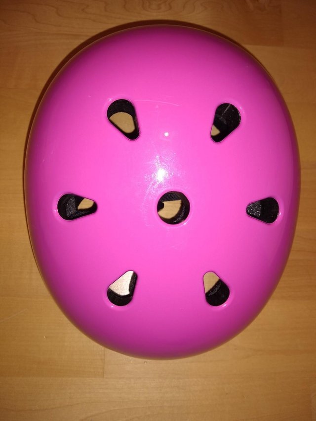 Image 2 of Pink helmet