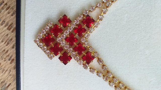 Image 2 of Beautiful red and gold coloured necklace