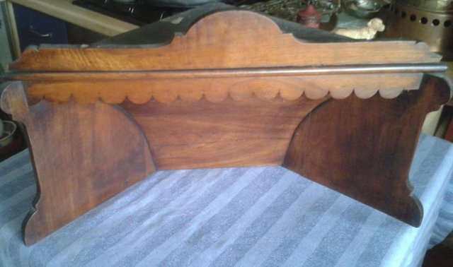 Preview of the first image of Decorative Mahogany corner shelf in VGC.