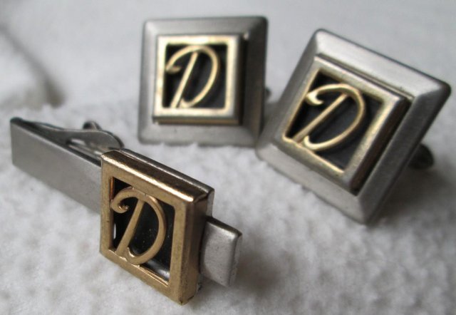 Preview of the first image of Swank Tie Clip & Cufflinks (Letter D)  (Incl. P&P).