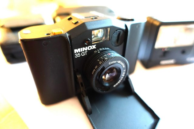 Image 2 of Minox 35GT Camera + Minox FC35 ST Flash