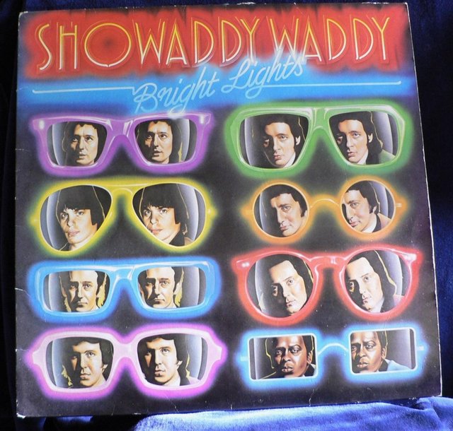 Preview of the first image of Showaddywaddy – Bright Lights - Arista Records 1980.