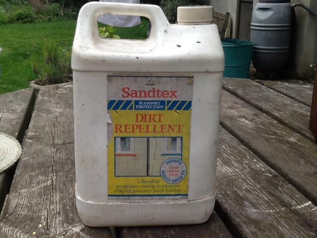 Preview of the first image of Sandtex Masonry Dirt Repellant - 5 litres.