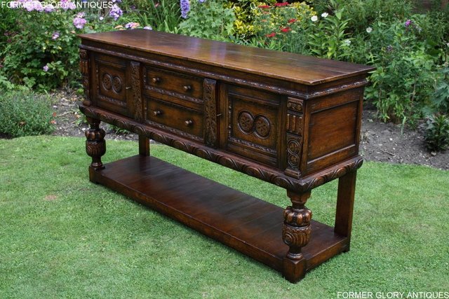 Image 17 of A TITCHMARSH AND GOODWIN CARVED OAK DRESSER BASE SIDEBOARD