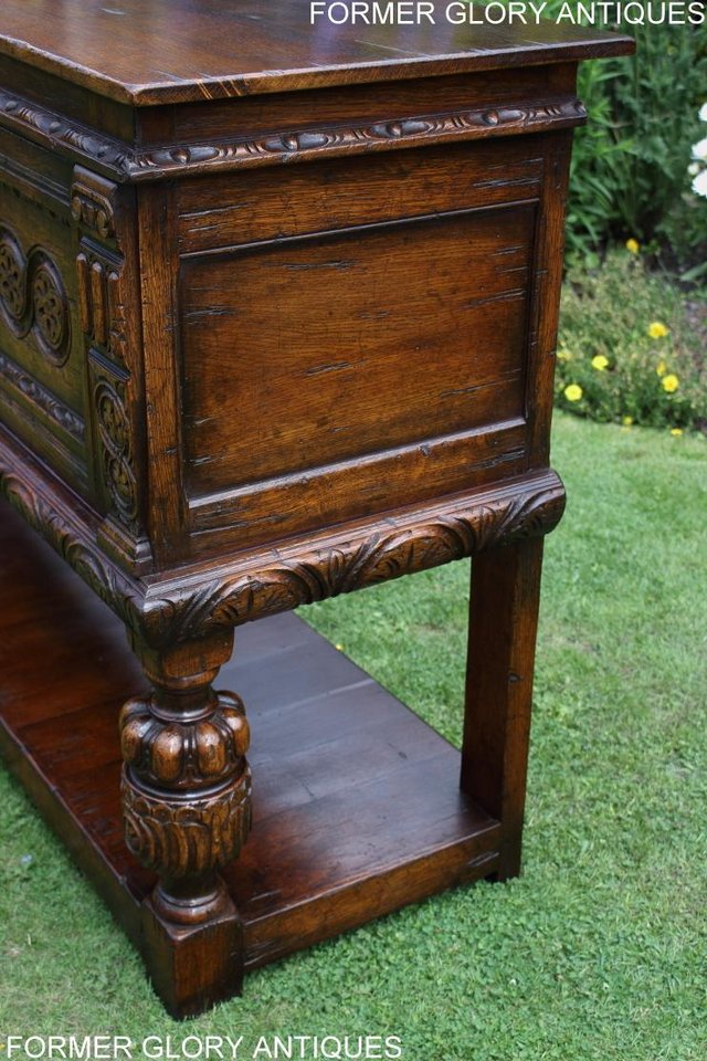Image 21 of A TITCHMARSH AND GOODWIN CARVED OAK DRESSER BASE SIDEBOARD