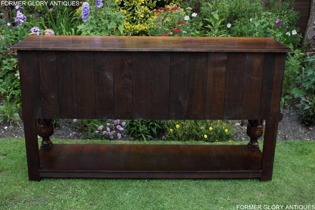 Image 46 of A TITCHMARSH AND GOODWIN CARVED OAK DRESSER BASE SIDEBOARD