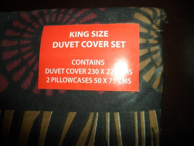 Image 2 of KING SIZE DUVET COVER SET (NEW)