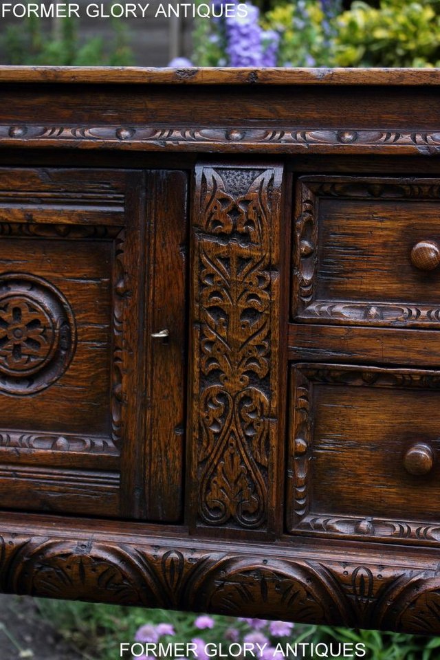 Image 59 of A TITCHMARSH AND GOODWIN CARVED OAK DRESSER BASE SIDEBOARD