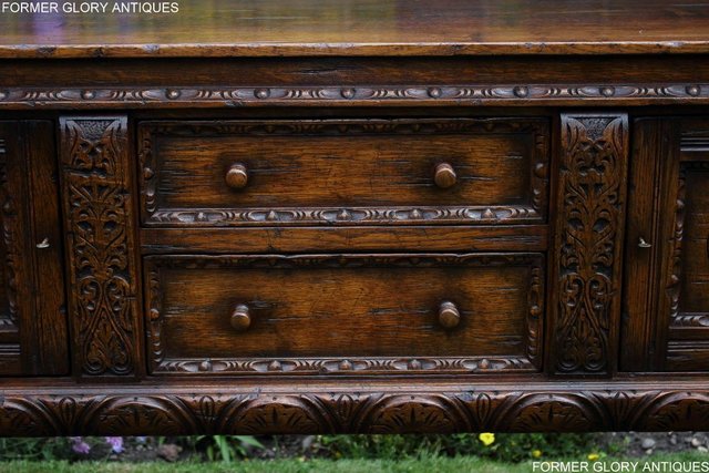 Image 89 of A TITCHMARSH AND GOODWIN CARVED OAK DRESSER BASE SIDEBOARD