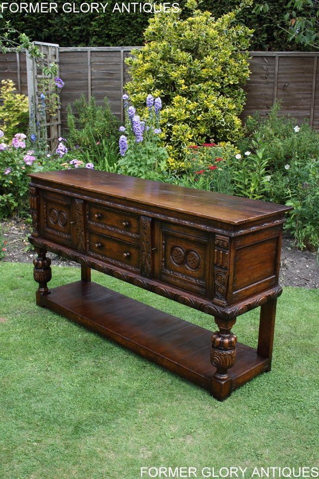 Image 95 of A TITCHMARSH AND GOODWIN CARVED OAK DRESSER BASE SIDEBOARD