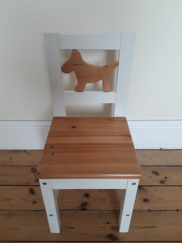Image 2 of CHILDS PINE CHAIR WITH DOG CHARACTER BACK