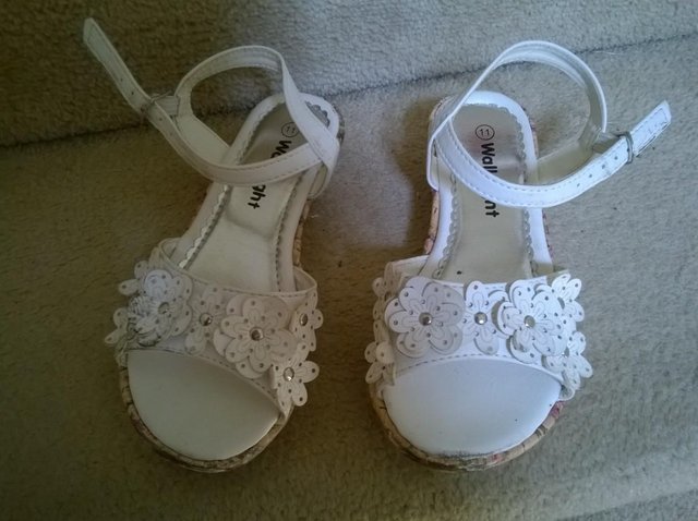 Image 2 of Girls summer shoes