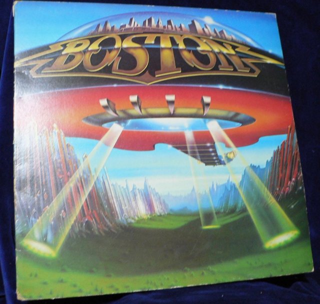Preview of the first image of Boston - "Don't Look Back" Epic label 1978.